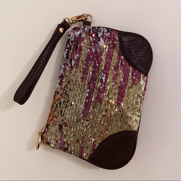 Deux Lux Sequinned Clutch - Picture 2 of 7